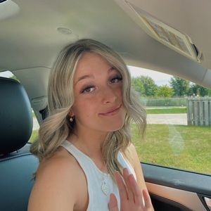 Meet your Posher, Allyson